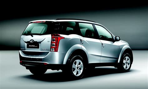 xuv 500 w6 vs w8|Mahindra XUV500 W6 .